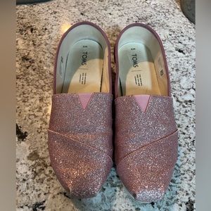 TOMS Rose Glow Iridescent Glitter Shoes, Size 9